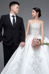 -雪中彩影婚纱摄影·微光艺术中心