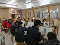 -上海新穴画室美术培训