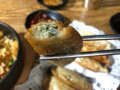煎饺-吴草鸡爪오초닭발韩食堂(融恒盈嘉中心店)