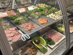 -宝利来国际大酒店-凤凰阁旋转餐厅