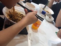 生爆牛肉丝拌川-二扁私房面馆(崂山路店)
