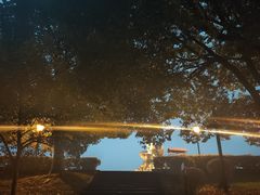 -巴陵广场