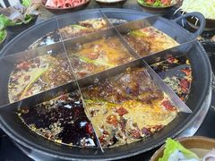 -乖嬢嬢重庆老火锅(南联店)