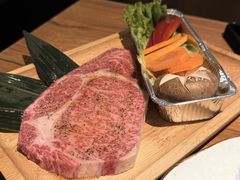 -炼火烤肉店