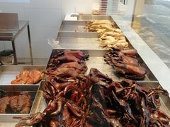 -狗撵鸭(泰山公寓店)