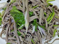 -溢心园香河肉饼总店