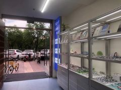 -无奔眼镜·蔡司·依视路授权店(马家堡店)