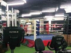 -贝菲特游泳健身(徐泾店)