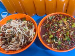 -玲玲米粉·新疆现炒米粉(大十字总店)