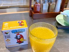 鲜榨橙汁-潮界(LU·ONE凯德晶萃广场店)