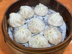 -莱莱小笼·乔艾