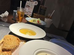 -卡普里披萨·牛扒·下午茶