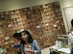 -猫的天空之城概念书店(杭州南宋御街店)