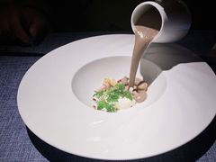 牛肝菌蘑菇浓汤-弦月窗LUNETTE BY AMANDA(复兴路店)