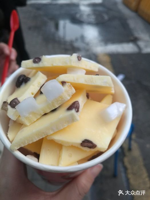 恰恰熊酸奶坊红豆炒酸奶图片 - 第1张