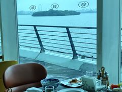 -苏州金鸡湖中茵皇冠假日酒店