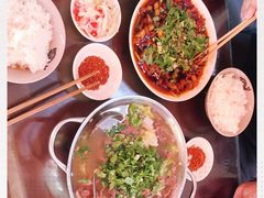 -杨三娘跷脚牛肉(羊子山西路店)