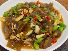 青椒炒红薯粉-小钱鱼馆(富春路店)