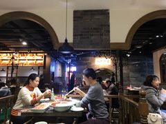 -红九格老火锅(三峡广场店)