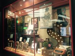 -西西弗书店&矢量咖啡(静安大悦城店)