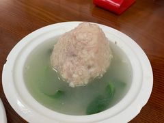 扬州狮子头-共和春(凤凰街店)