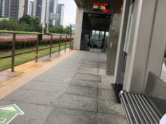 -高新区有轨电车1号线嘉陵江路站