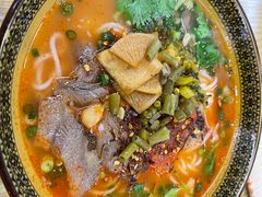 -肇兴特色牛肉粉