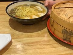 -玖鲜小笼(中山广场店)