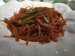 -渝半城经典川粤菜(重庆天地店)