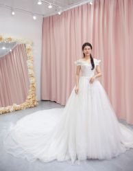 -LOVE SHINE婚纱·红鼎庄龙凤褂·妈妈装定制