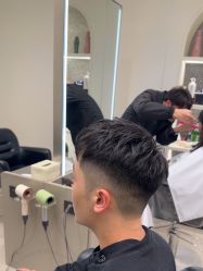 -摩登时代美发沙龙