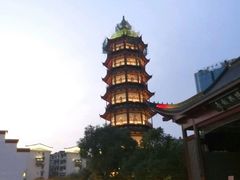 -绳金塔