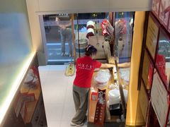 -川流不息·地道川菜·小龙虾(松东路店)