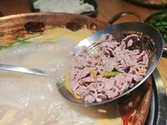 -洱火云南酸菜牛肉火锅(石景山当代商城店)