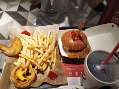 -肯德基(新地中央店)