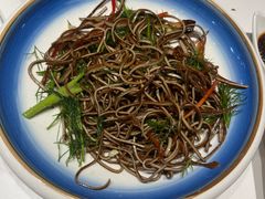 -三江源美食城
