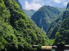 -重庆神龙峡漂流