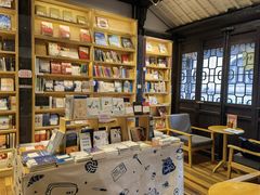 -猫的天空之城概念书店(杭州南宋御街店)