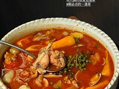 -Ameigo梅果·云贵川bistro(长宁来福士店)