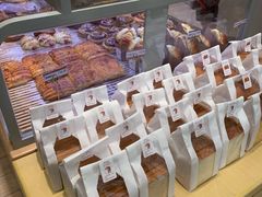 面包甜点陈列柜-好利来(乐堤港店)