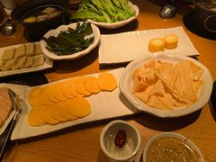 -呷哺呷哺(融创茂店)