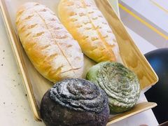 -奈雪的茶(亨特国际广场店)