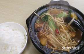 Stewed Chicken with Tofu Skin and Rice