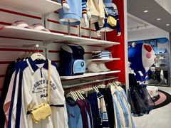 -百年港湾奥特莱斯(香炉礁店)