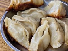 -黄阿姨锅贴大王(万航渡路店)