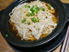 -哇蛙牛功夫面渝都料理(龙阳广场店)