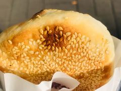 芝麻烧饼-穆得·老周家牛肉烧饼(普利街店)