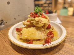 -山楂树融合菜餐厅