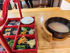 -勺子米线·云南传统小吃市集(四方街店)