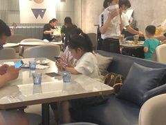大堂-必胜客(金鹰店)